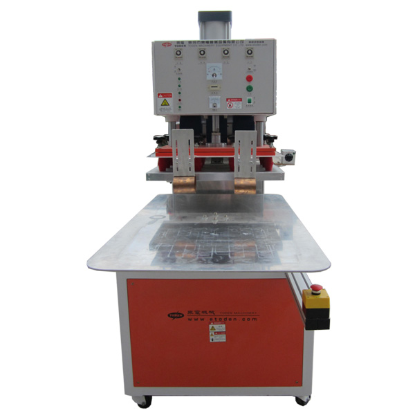 轉(zhuǎn)臺式軟線膠盒壓痕模切機(jī)A-8KW 轉(zhuǎn)臺式軟線膠盒壓痕模切機(jī)A-8KW
