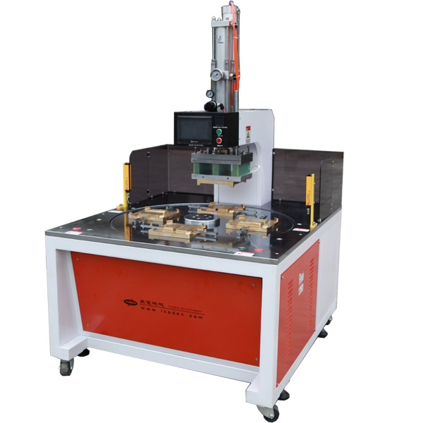 自動圓盤四工位手機(jī)皮套熱壓熔接機(jī)S-6000 自動圓盤四工位手機(jī)皮套熱壓熔接機(jī)S-6000